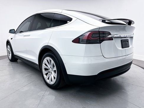 Used 2021 Tesla Model X Long Range image 14