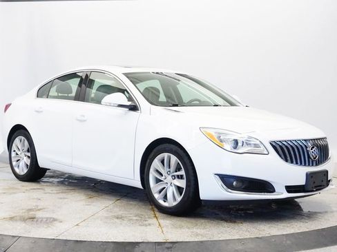 Used 2015 Buick Regal Premium w/ Experience Buick Package image 7
