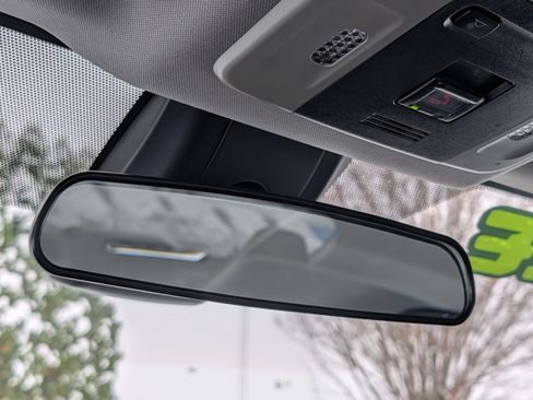 Used 2021 Toyota Camry SE image 23