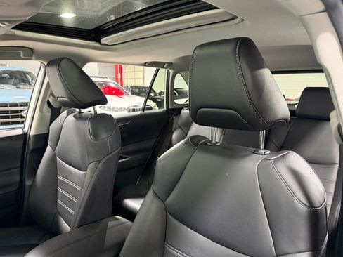 Used 2021 Toyota RAV4 XLE Premium AWD/4WD image 18