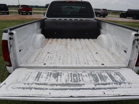 Used 2004 Ford F150 XL image 16