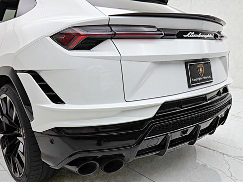 Used 2024 Lamborghini Urus S image 15