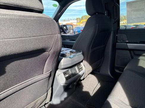 New 2026 Ford F150 XLT w/ XLT Black Appearance Package image 21