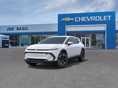 New 2026 Chevrolet Equinox EV LT FWD image 8
