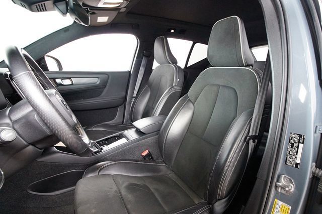 Used 2021 Volvo XC40 P8 Recharge w/ Advanced Package AWD/4WD image 19