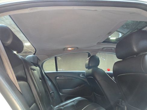 Used 2005 Jaguar S-TYPE R image 59