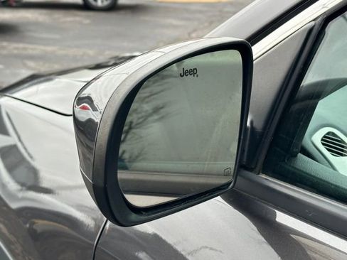 Used 2021 Jeep Compass Latitude image 13