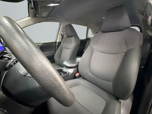 Used 2023 Toyota RAV4 XLE FWD image 12