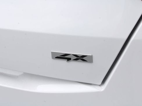 New 2026 Kia Sorento S image 9