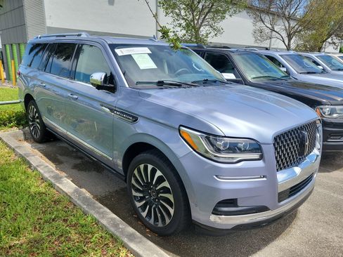 Certified 2022 Lincoln Navigator L Black Label AWD/4WD image 2