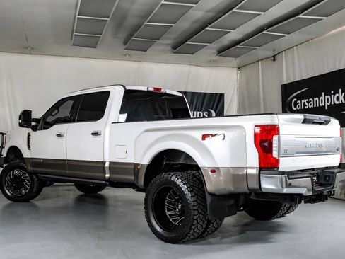 Used 2018 Ford F350 King Ranch w/ King Ranch Ultimate Package AWD/4WD image 10