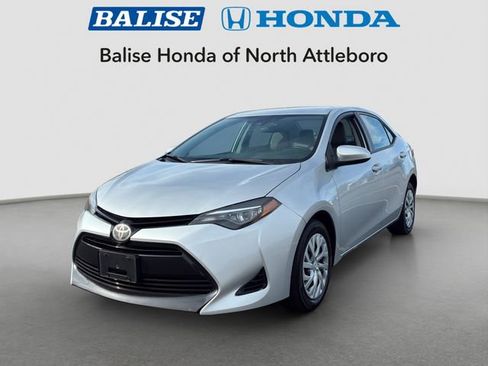 Used 2017 Toyota Corolla LE image 1