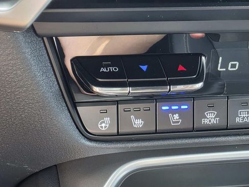 Certified 2025 MAZDA CX-70 Plug-In Hybrid w/ Premium Plus AWD/4WD image 19