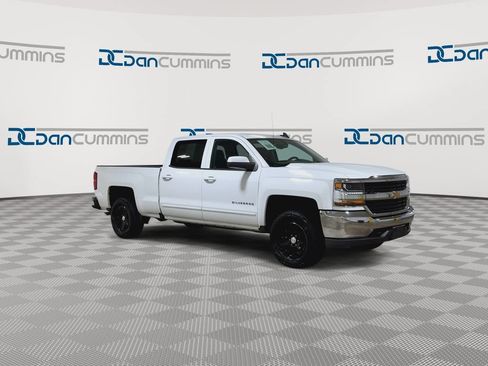 Used 2018 Chevrolet Silverado 1500 LT w/ Trailering Package AWD/4WD image 2