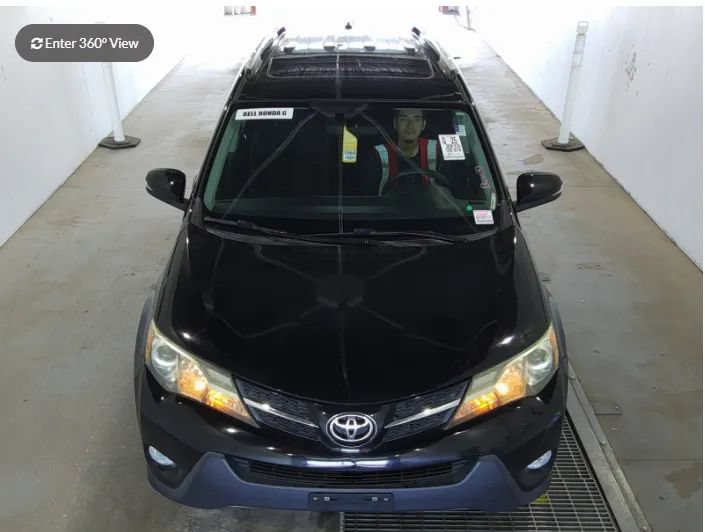 Used 2015 Toyota RAV4 XLE AWD/4WD image 4