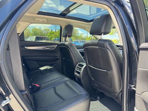 Used 2019 Cadillac XT5 Luxury AWD/4WD image 12