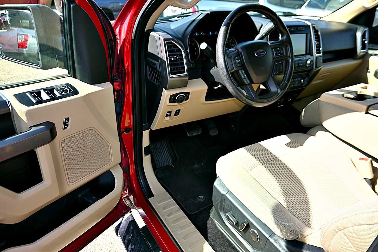 Used 2015 Ford F150 XLT w/ Equipment Group 302A Luxury RWD image 17