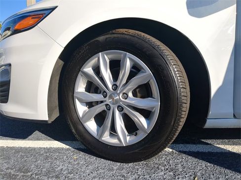 Used 2024 Chevrolet Malibu LT image 36