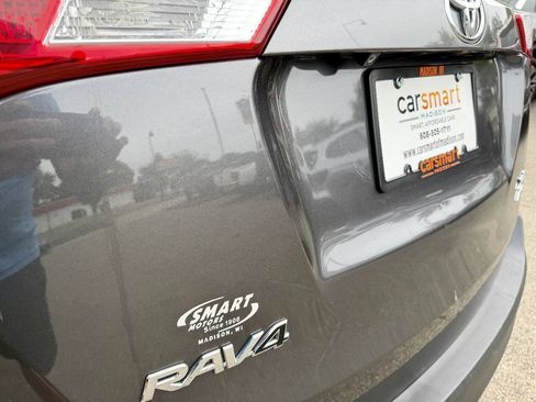 Used 2015 Toyota RAV4 XLE AWD/4WD image 12