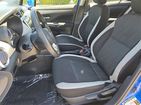 Used 2021 Nissan Versa SV image 12