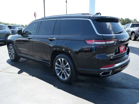 Used 2022 Jeep Grand Cherokee L Overland w/ Advanced Protech Group III AWD/4WD image 7
