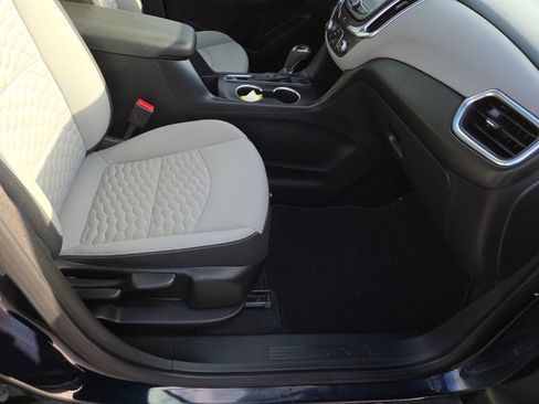 Certified 2021 Chevrolet Equinox LS image 21