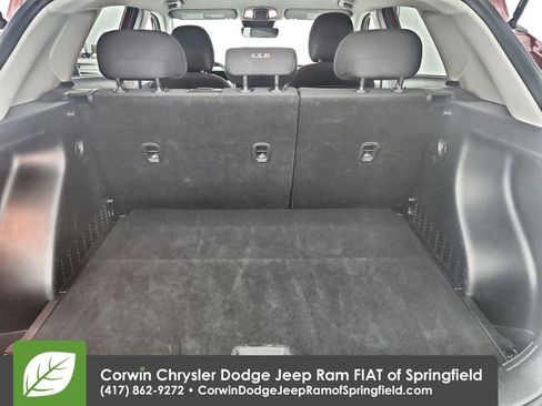 Used 2025 Hyundai Kona SEL image 31