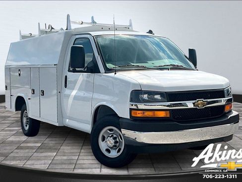New 2025 Chevrolet Express 3500 w/ Power Convenience Package image 2