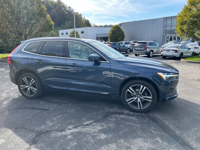 Used 2021 Volvo XC60 T5 Momentum w/ Premium Package AWD/4WD image 4