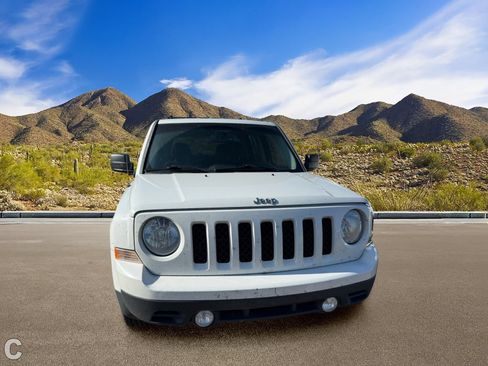 Used 2015 Jeep Patriot Sport w/ Power Value Group FWD image 5