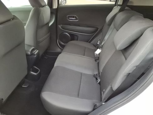 Used 2022 Honda HR-V EX image 9