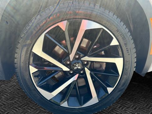 Used 2022 Mitsubishi Outlander SEL AWD/4WD image 11
