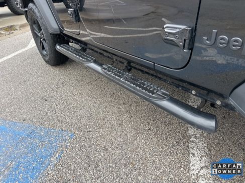 Used 2021 Jeep Wrangler Unlimited Sport image 3