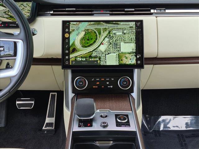 Used 2023 Land Rover Range Rover SE AWD/4WD image 15