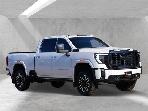 Used 2024 GMC Sierra 2500 Denali Ultimate AWD/4WD image 1