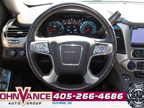 Used 2017 GMC Yukon Denali image 32