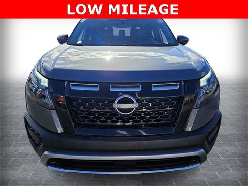 Used 2023 Nissan Pathfinder Rock Creek image 2