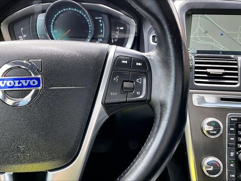Used 2015 Volvo XC60 T5 Premier w/ Proximity Package FWD image 29