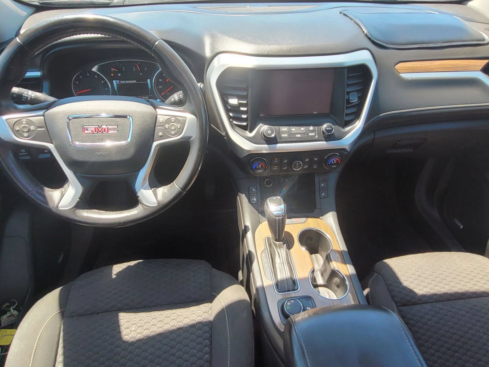 Used 2017 GMC Acadia SLE w/ Driver Alert Package I FWD image 26