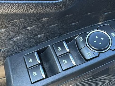 Certified 2020 Ford Escape SE image 10