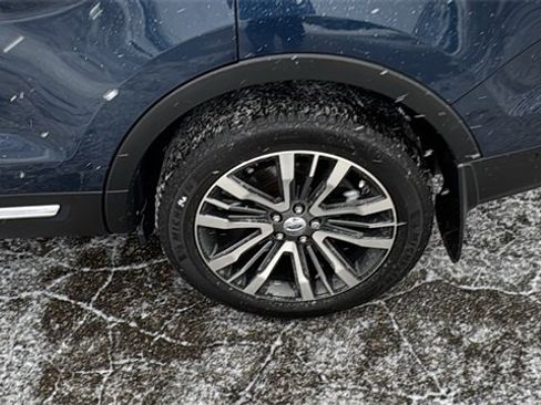 Certified 2017 Ford Explorer Platinum image 27