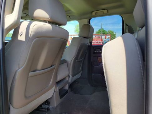 Used 2015 GMC Sierra 2500 SLE w/ SLE Preferred Package AWD/4WD image 22