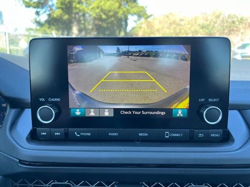 Used 2024 Honda Accord EX image 27