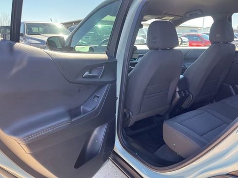 Used 2025 Chevrolet Equinox LT w/ Midnight Edition image 22