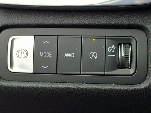 Used 2026 GMC Acadia Elevation w/ Elevation Premium Package AWD/4WD image 21
