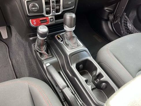 Used 2020 Jeep Wrangler Unlimited Rubicon AWD/4WD image 31