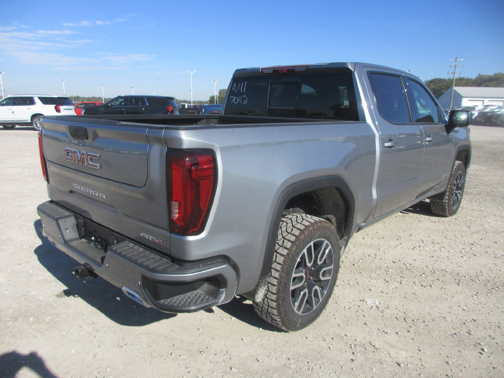 New 2026 GMC Sierra 1500 AT4 w/ AT4 Premium Package AWD/4WD image 4
