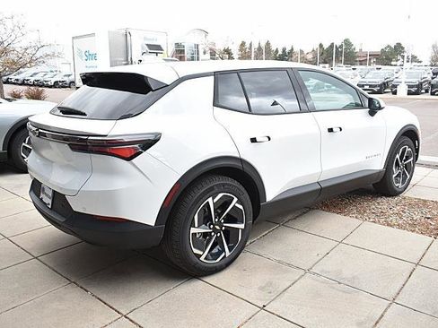 New 2026 Chevrolet Equinox EV LT image 6