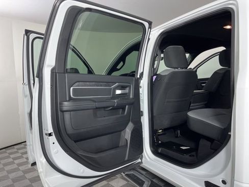 Used 2024 RAM 2500 Big Horn image 45