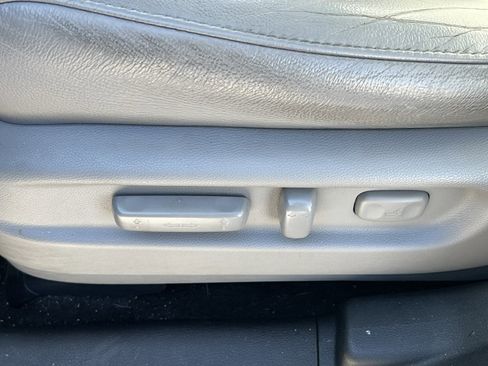 Used 2017 Honda Pilot Touring image 9